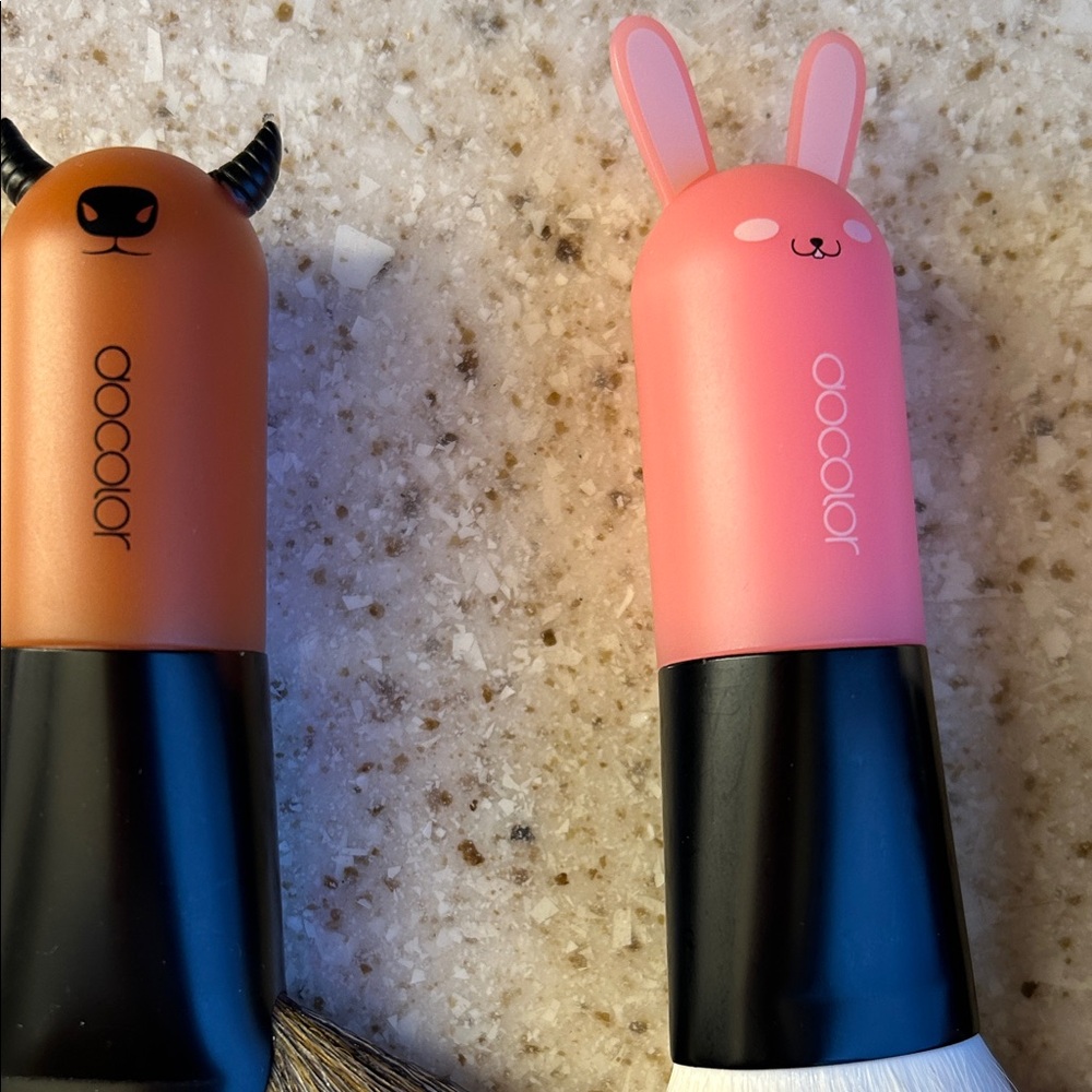 Adorable Animal Makeup Brush Set - Pink, White, Brown, Gray - Picture 3 of 13